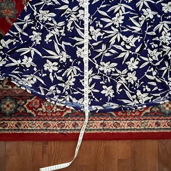 Floral Blue Midi Flared Sleeveless Dress - Picture 6 of 8